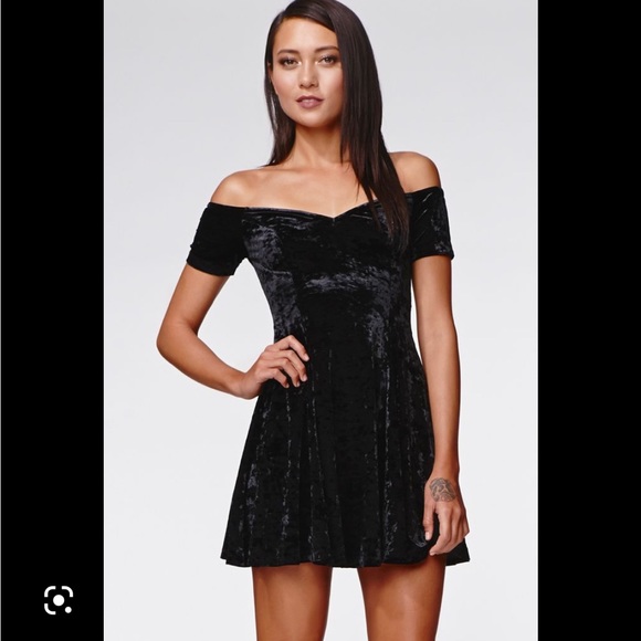 Kendall + Kylie Crushed Velvet Off Shoulder Skater Dress - Picture 1 of 6